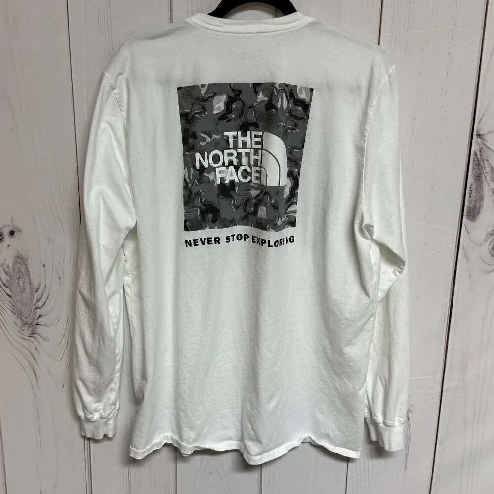 The North Face Men’s XL‎ White Long Sleeve Back Logo Graphic Tee Shirt EUC